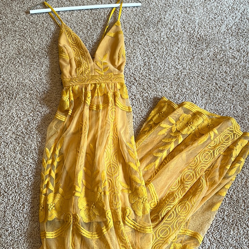 Beautiful mustard color lace dress.